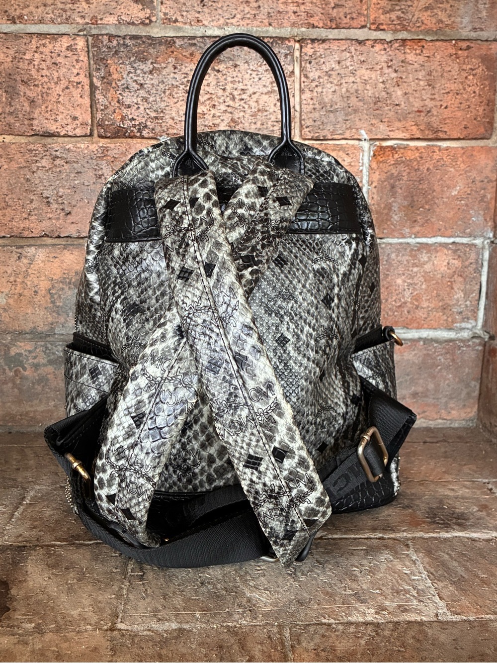 🏴☠️ MCM Stark Python Print backpack Ltd Edition black python and gray w studs - Picture 11 of 17